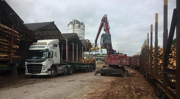 As well as specialising in the transportation of timber logs, Kilcooney Haulage Ltd have branched out into the selling of timber itself, predominately as firewood. )